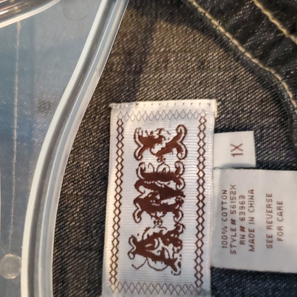 Women's jacket - Picture 3 of 3